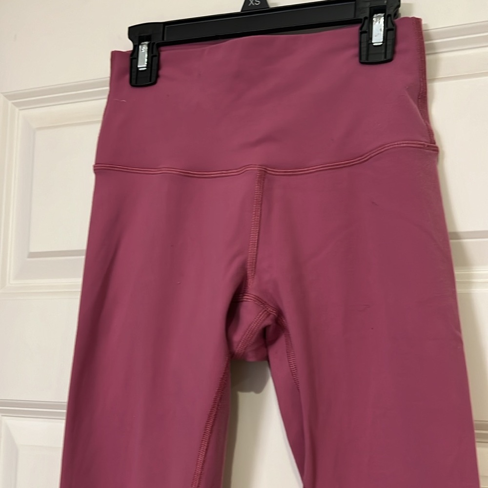 Lululemon High Rise Legging - Picture 2 of 3
